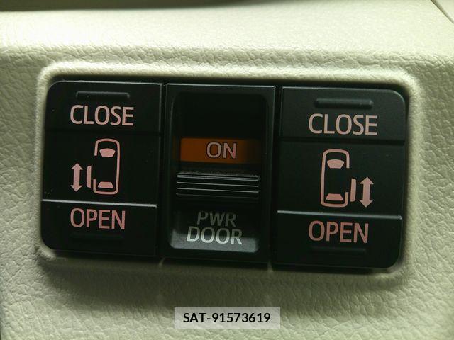 Toyota SIENTA 2021-06 8210732-9