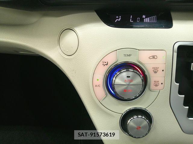 Toyota SIENTA 2021-06 8210732-11