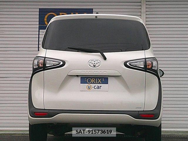 Toyota SIENTA 2021-06 8210732-27