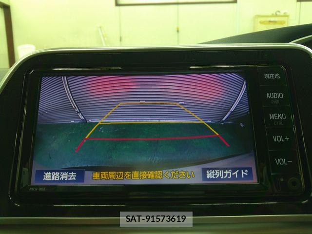 Toyota SIENTA 2021-06 8210732-5