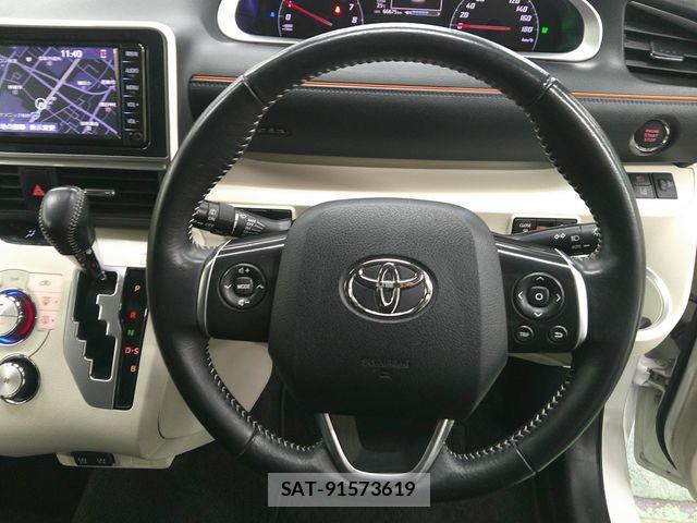 Toyota SIENTA 2021-06 8210732-7