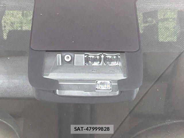 Toyota SIENTA 2020-04 8210733-6