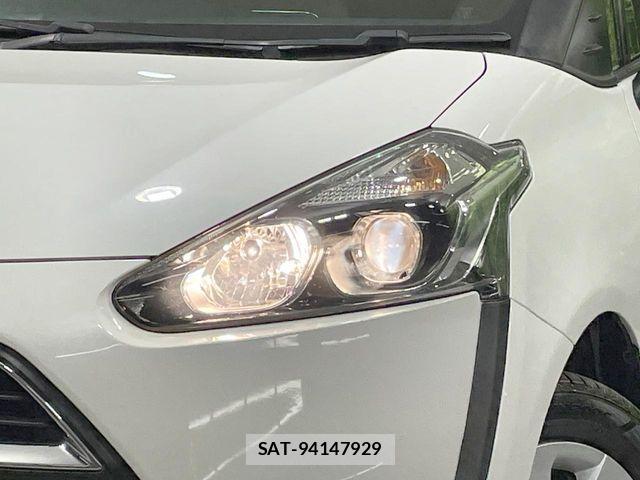 Toyota SIENTA 2017-06 8317726-13