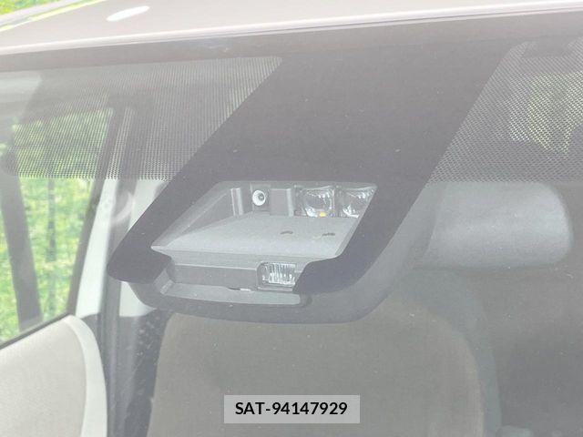 Toyota SIENTA 2017-06 8317726-5