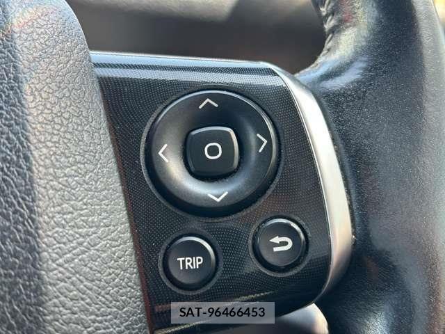 Toyota SIENTA 2019-07 8338260-13