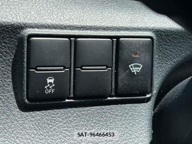 Toyota SIENTA 2019-07 8338260-19