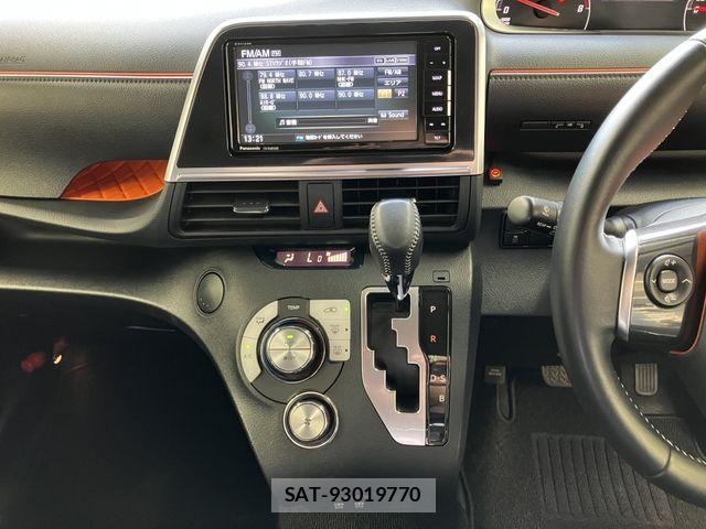 Toyota SIENTA 2019-09 8369481-11