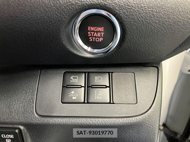 Toyota SIENTA 2019-09 8369481-15