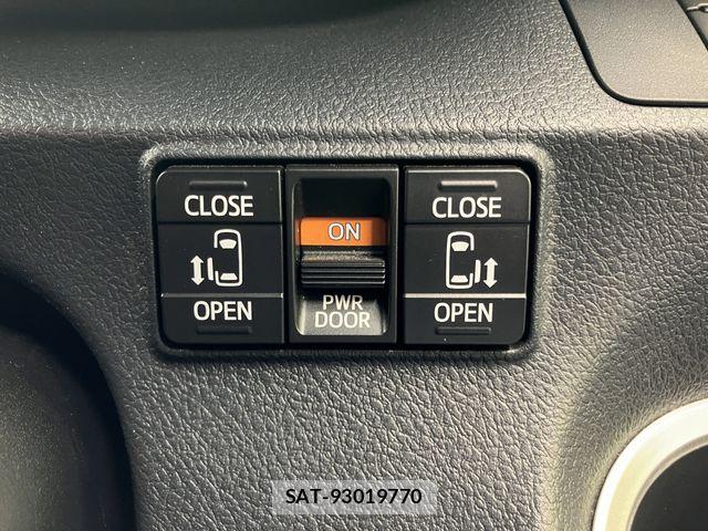 Toyota SIENTA 2019-09 8369481-16