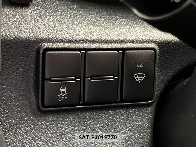 Toyota SIENTA 2019-09 8369481-21