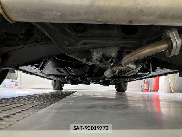 Toyota SIENTA 2019-09 8369481-29