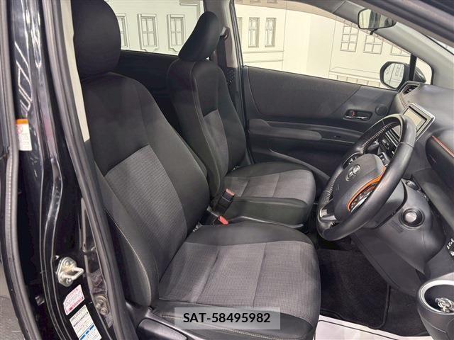 Toyota SIENTA 2018-10 8369479-14