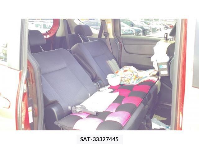 Toyota SIENTA 2017-11 8369478-10