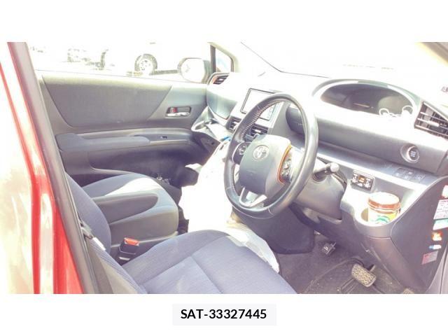Toyota SIENTA 2017-11 8369478-11
