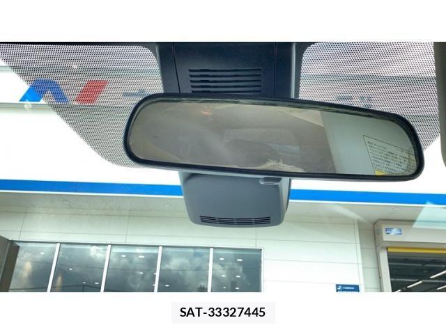 Toyota SIENTA 2017-11 8369478-16