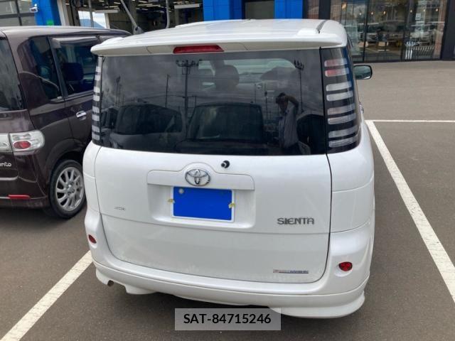 Toyota SIENTA 2005-05 8372304-7
