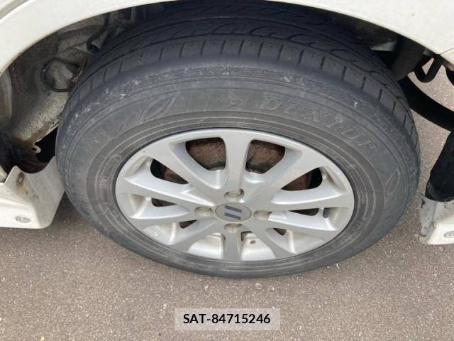 Toyota SIENTA 2005-05 8372304-12