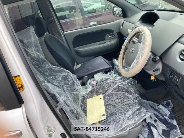Toyota SIENTA 2005-05 8372304-16