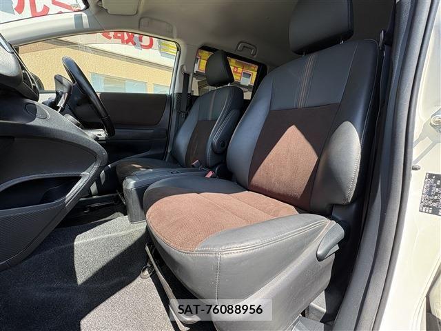 Toyota SIENTA 2019-09 8527876-17