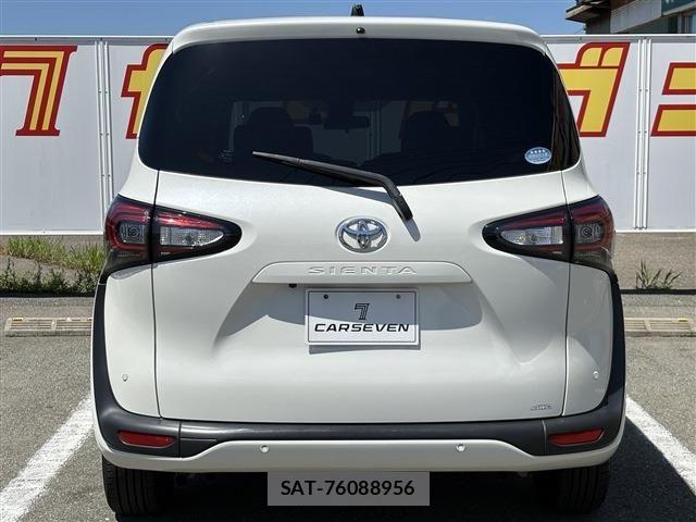 Toyota SIENTA 2019-09 8527876-6