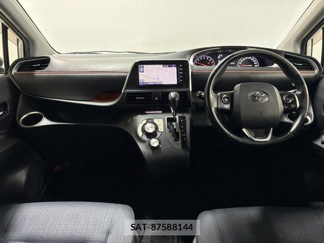 Toyota SIENTA 2015-12 8563867-11