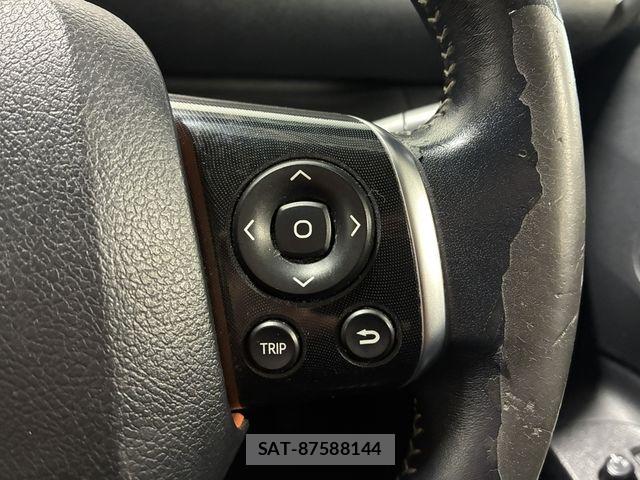 Toyota SIENTA 2015-12 8563867-24