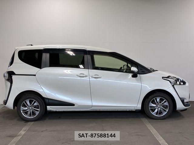 Toyota SIENTA 2015-12 8563867-5