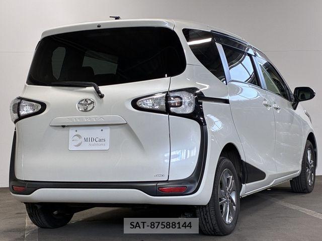 Toyota SIENTA 2015-12 8563867-6