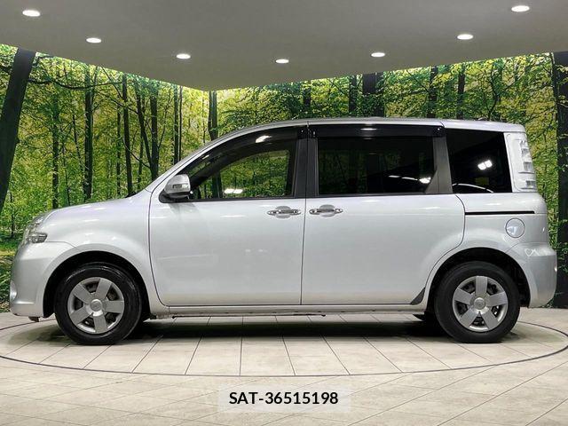 Toyota SIENTA 2014-01 8629431-16