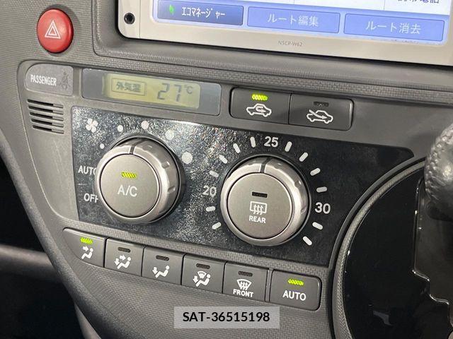 Toyota SIENTA 2014-01 8629431-4