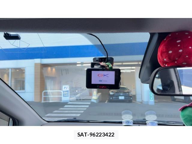 Toyota SIENTA 2016-03 8662070-11