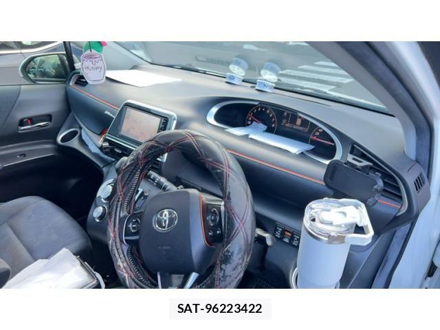 Toyota SIENTA 2016-03 8662070-12