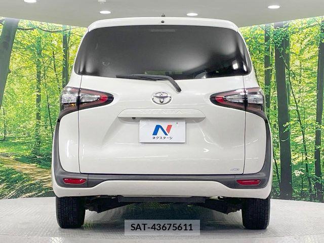 Toyota SIENTA 2016-01 8782417-16