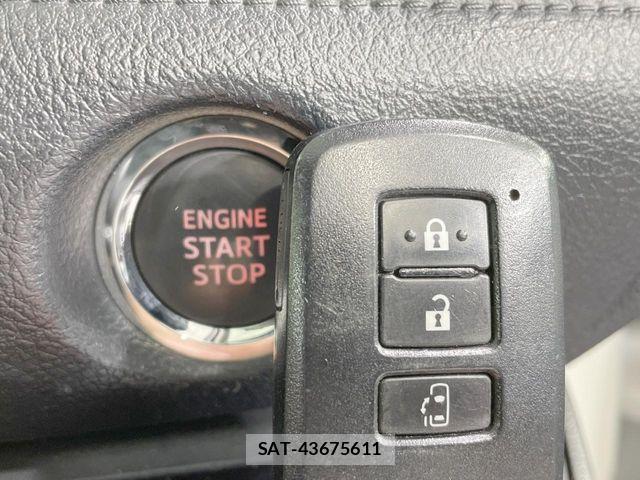 Toyota SIENTA 2016-01 8782417-7
