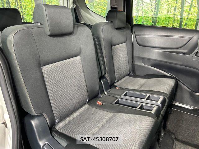 Toyota SIENTA 2019-07 8782415-10