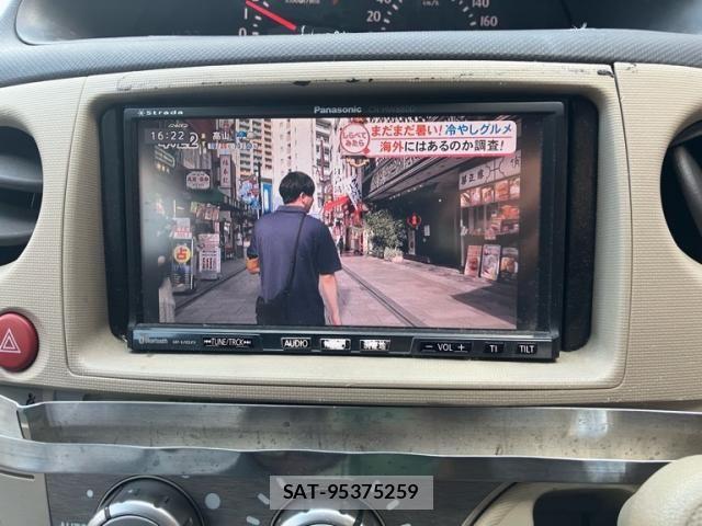 Toyota SIENTA 2010-04 8797772-12