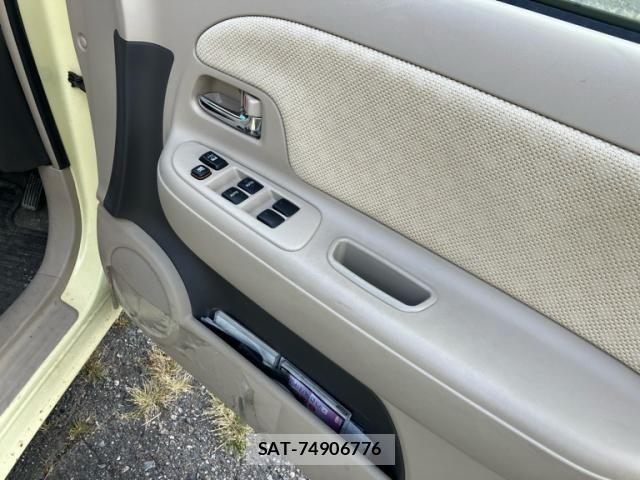 Toyota SIENTA 2007-11 8797771-15