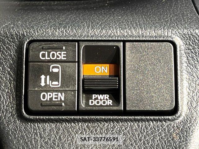 Toyota SIENTA 2022-04 8832172-5