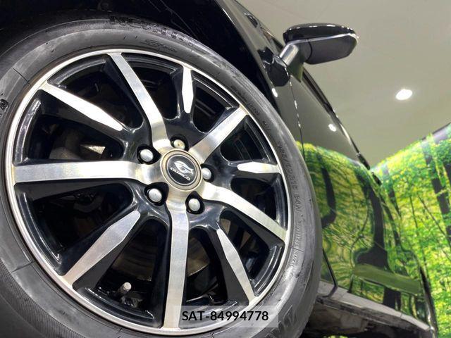 Toyota SIENTA 2015-01 8850933-12