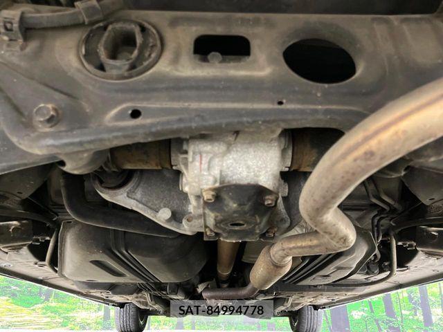 Toyota SIENTA 2015-01 8850933-19