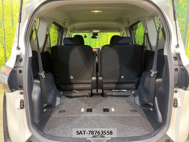 Toyota SIENTA 2017-01 8882674-11