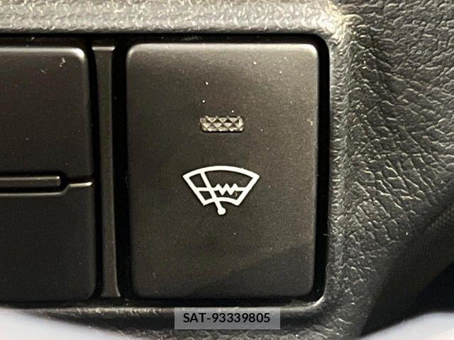Toyota SIENTA 2019-01 8884501-6