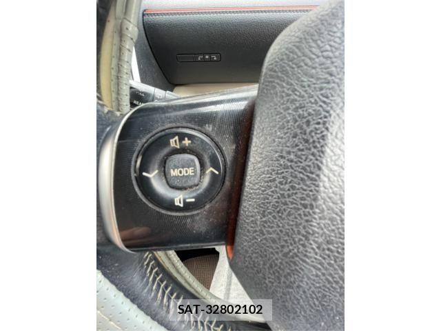 Toyota SIENTA 2017-03 8884503-8