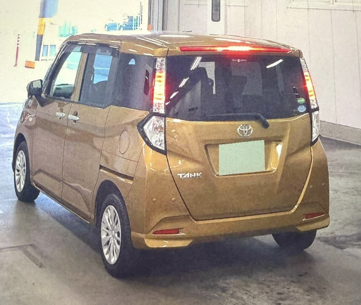 Toyota TANK 2018-06 1039809-1