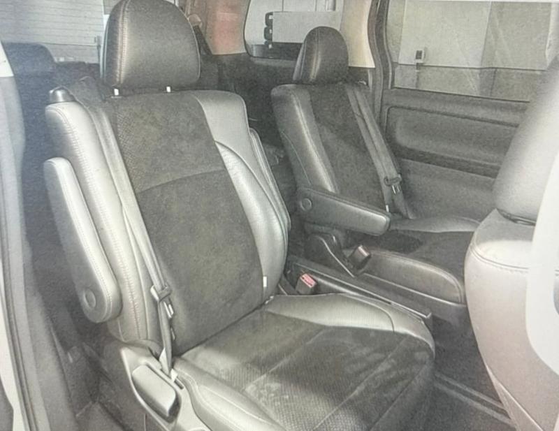 Toyota VELLFIRE 2013-02 1191886-5