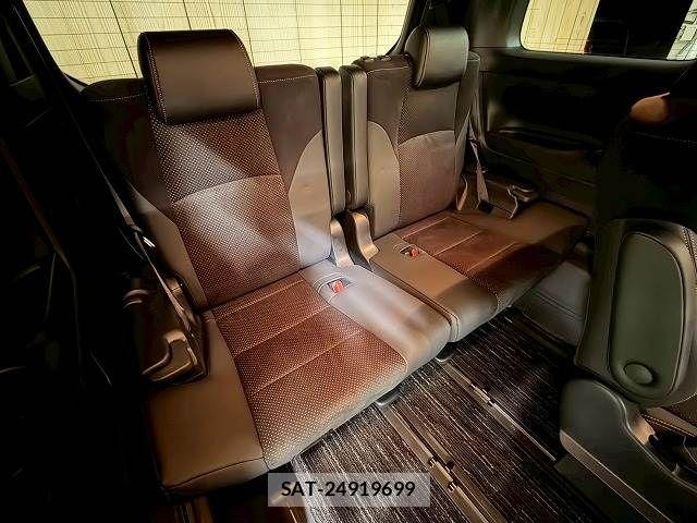 Toyota VELLFIRE 2020-06 6021561-10