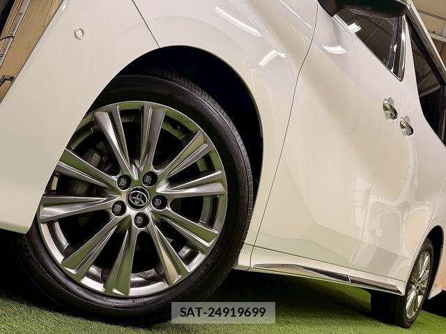 Toyota VELLFIRE 2020-06 6021561-15