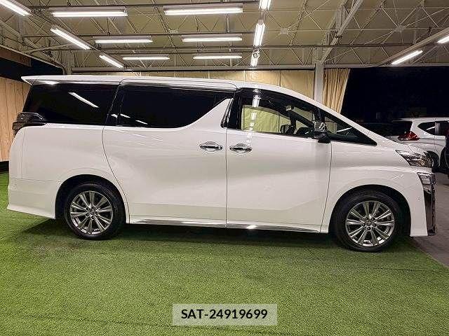 Toyota VELLFIRE 2020-06 6021561-17