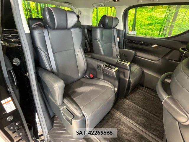 Toyota VELLFIRE 2019-06 6248064-8