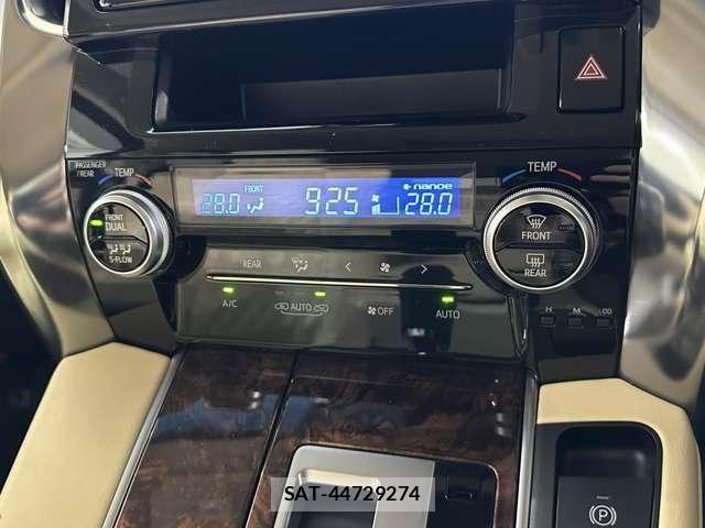Toyota VELLFIRE 2019-03 6615333-24